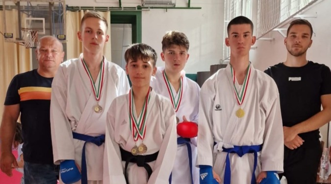 Magos Róbert, Kevin Groza, Balog Alex, Cezar Cucuiet, Jenei Dávid és Magor Róbert Patrick