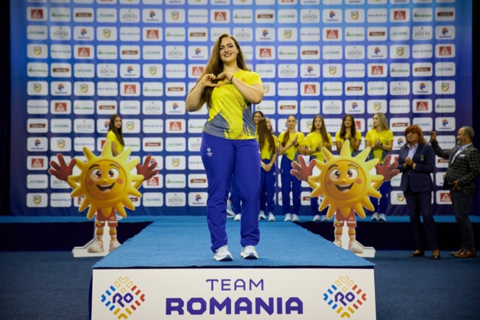 Alexia Turcu, a román csapat sportfelszerelésének szerdai bemutatóján