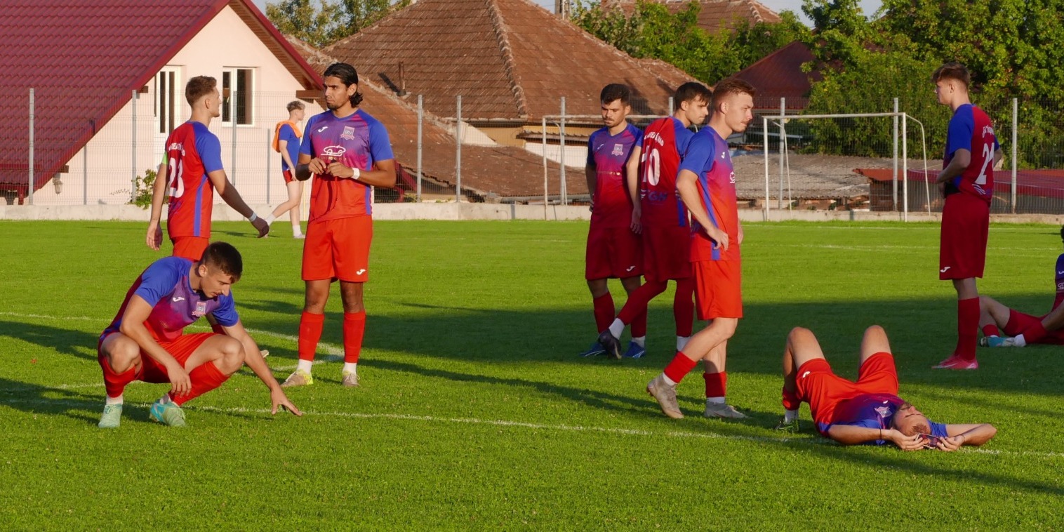 Elbukták a döntőt