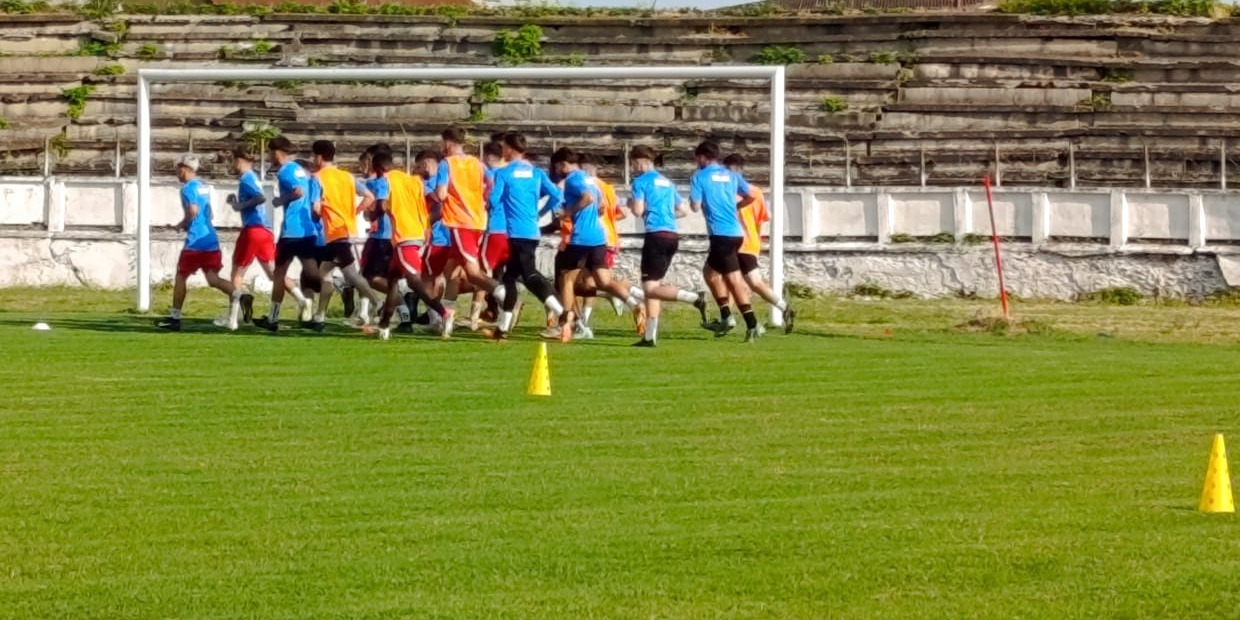 A tordai alakulat most már a Liga 3 szombati meccsére készül. A tordai alakulat most már a Liga 3 szombati meccsére készül.