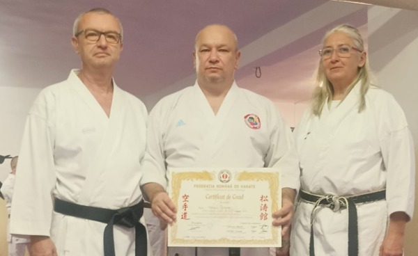 Dan Stoica elnök, Magos Róbert és Mezei Tünde technikai igazgató