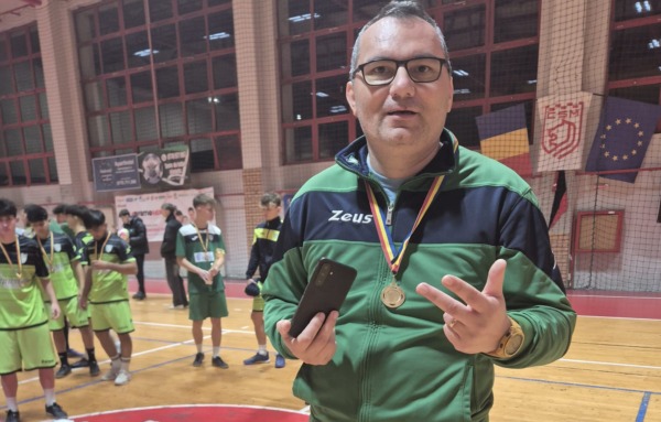 Ciprian Hrițiu: sorozatban három cím