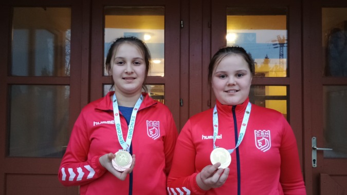 Diószegi Rebeka és Dorottya