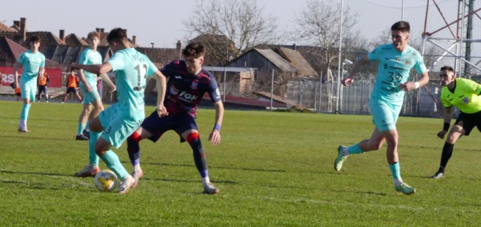 a tasnádiak (sötét kéz mez) nem boldogultak kolozsvári ellenfelükkel