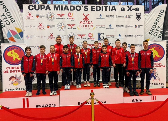 Érmekkel tértek haza Nagyszebenből a szatmári cselgáncsozók