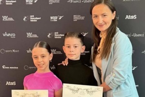 Loga Hajnalka edző és két tanítványa