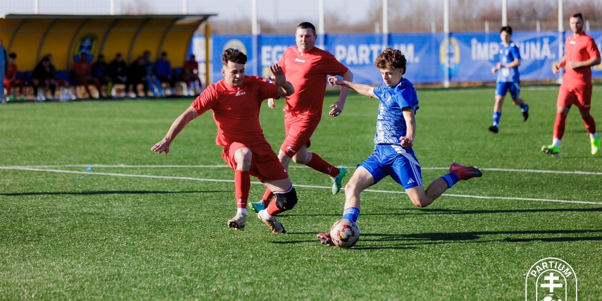 10–0-ra nyert az Olimpia VSK II (kék mez) a Lázári Voința ellen