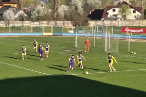 Máramarosszigeten játszott a SC Olimpia MCMXXI (sárga mez)