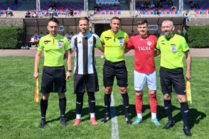 A Talna (piros mez) Nagykárolyban ikszelt