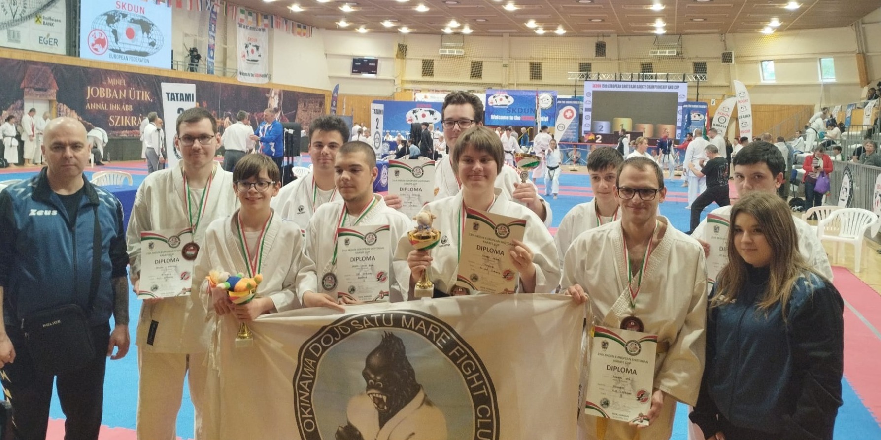 Az Okinawa SK Szatmárnémeti hét versenyzője az autista kategóriában lépett tatamira