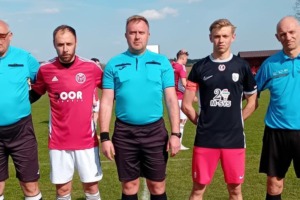 A mezőfényiek (piros mez) az óvári vendégeket is legyőzték