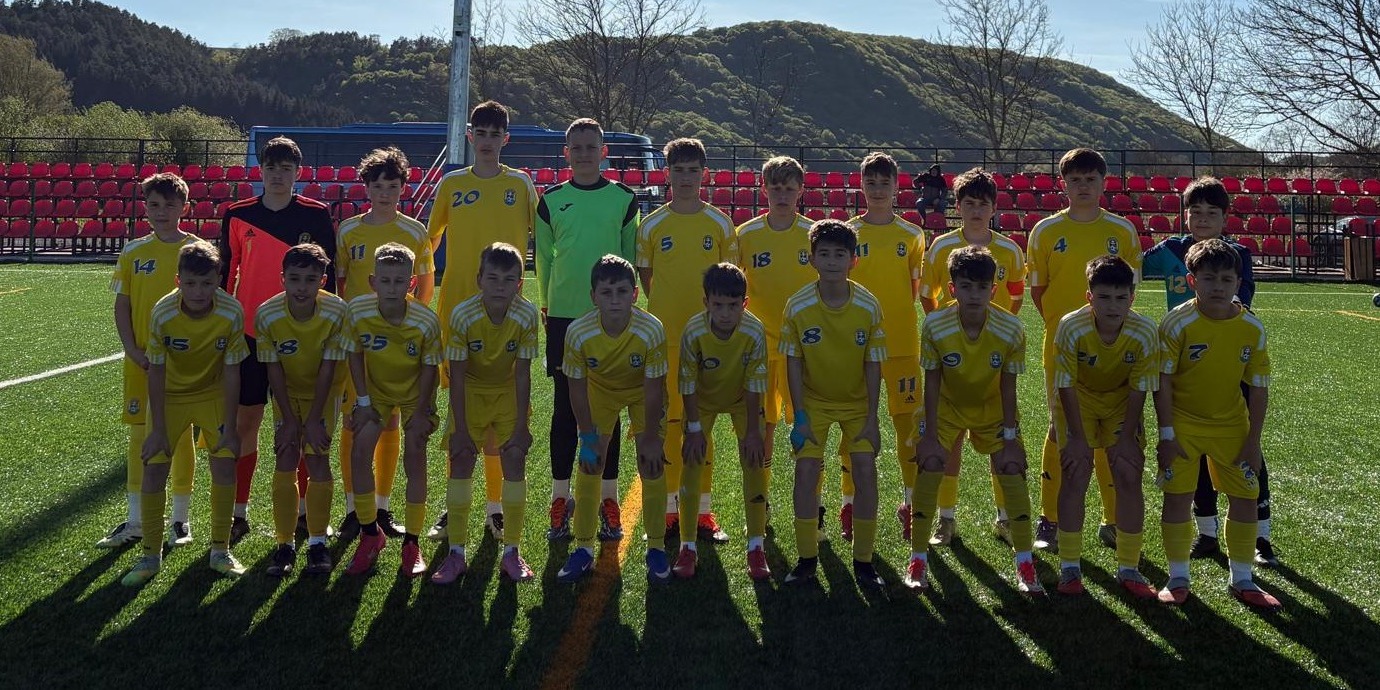 A 13 évesek fölényesen nyertek