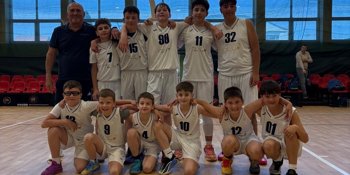 A LPS Szatmárnémeti U13-as korosztályos csapata A LPS Szatmárnémeti U13-as korosztályos csapata